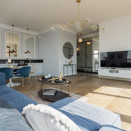 Royal Garden Apartment In Wilanow By Renters Prestige 바르샤바 외부 사진