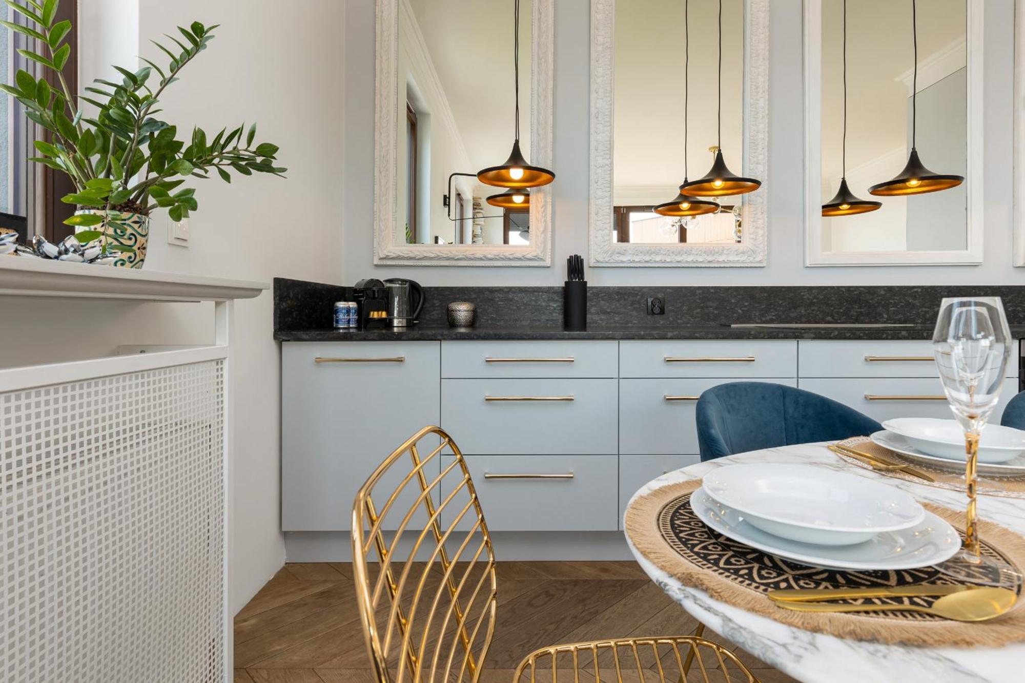 Royal Garden Apartment In Wilanow By Renters Prestige 바르샤바 외부 사진